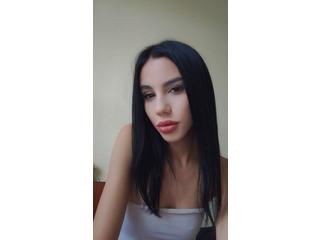 Klikkelj es beszélgess a modellel Luna_Bi